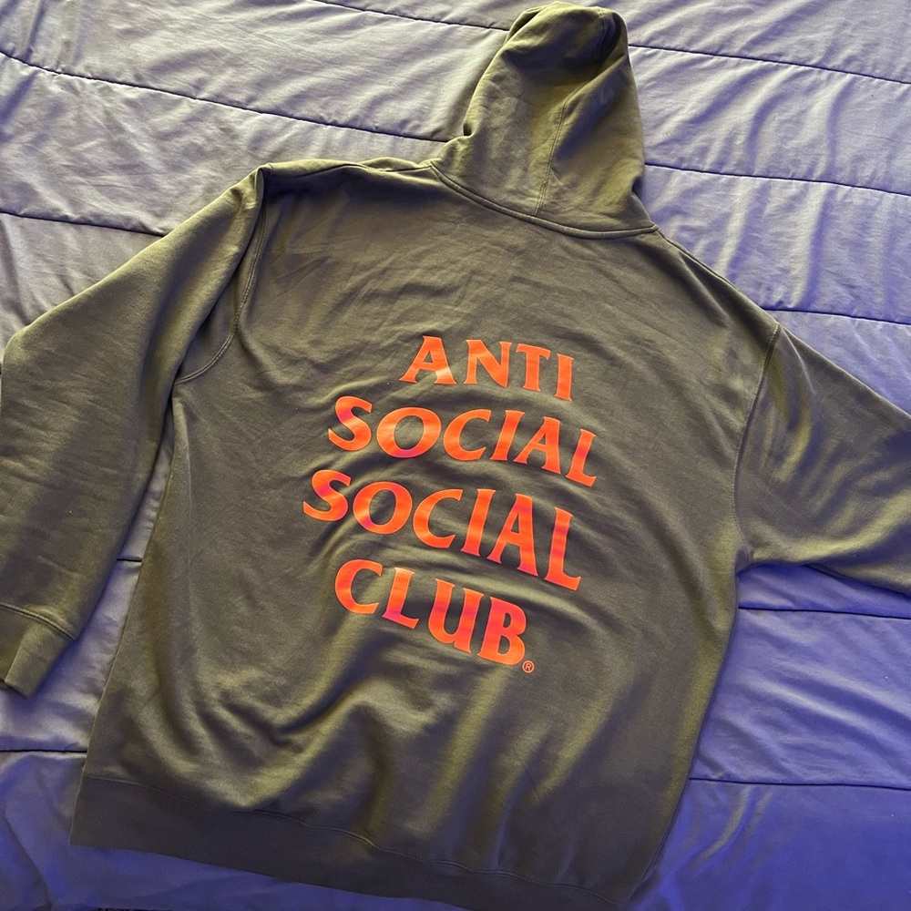 Anti Social Social Club x Undefeated Paranoid Hoodie
Olive Green Hoodie